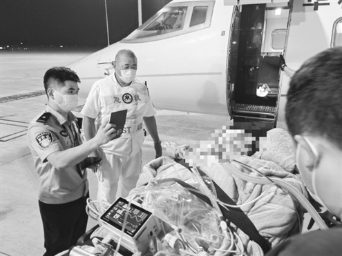 济南出入境边防检查站实施前置查验,为患者救治赢得宝贵时间